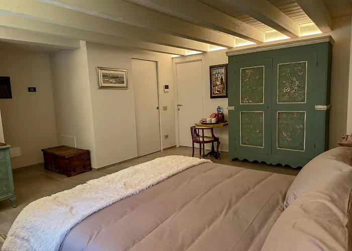 Maison d'hôtes Le Bourg - Fleur Du Printemps